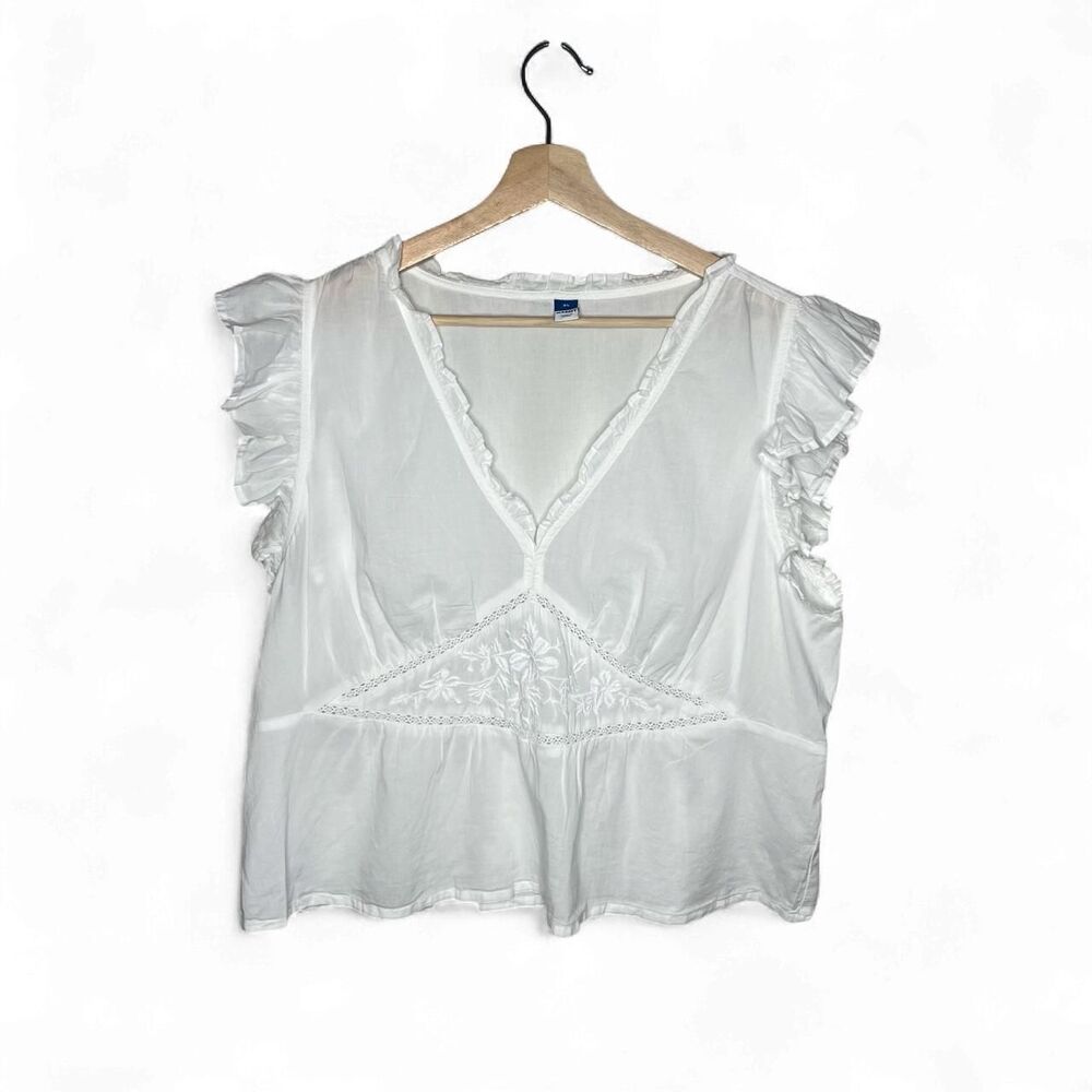 Old Navy White Flutter Sleeve V Neck Embroidered Blouse Cottage Prairie Boho